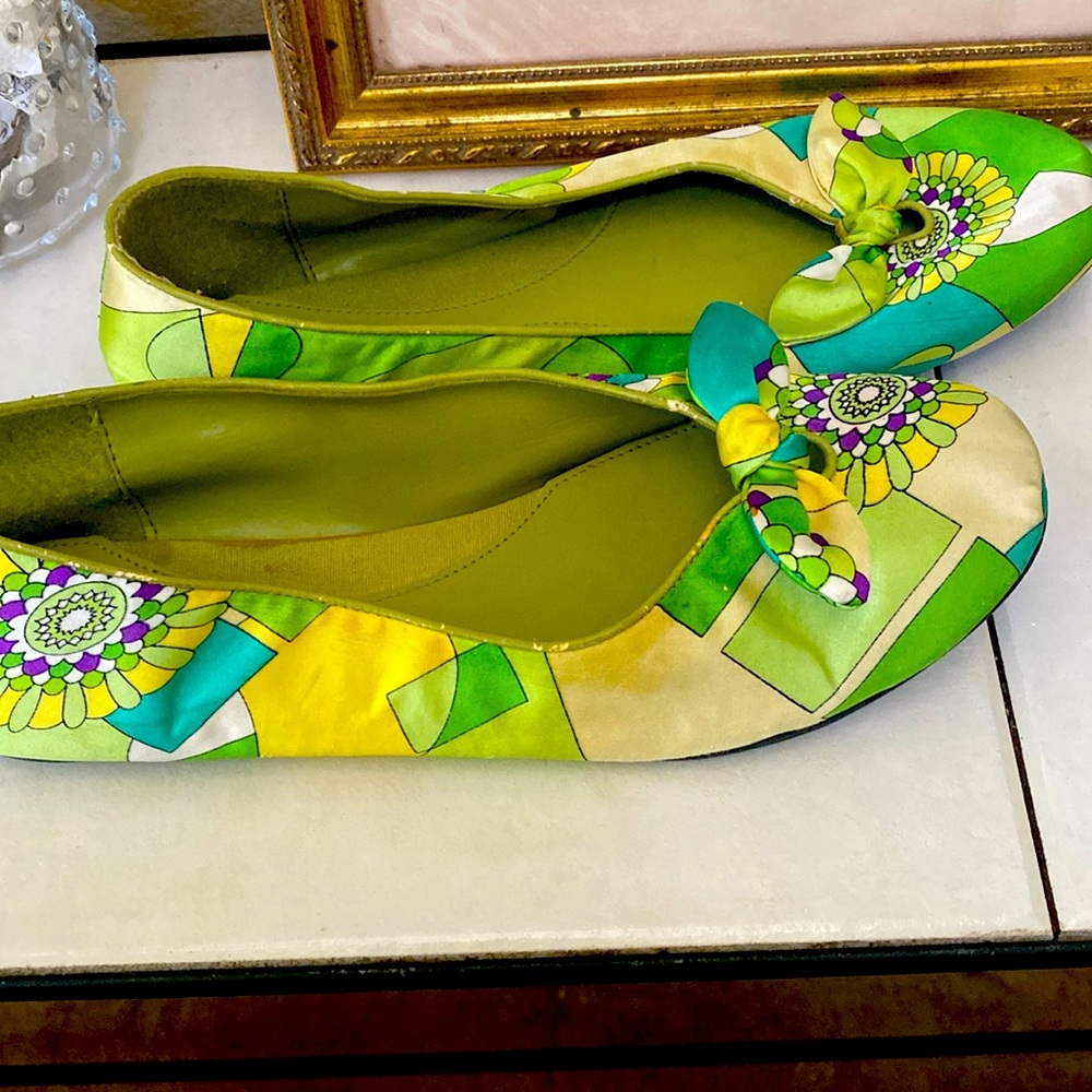 Cute Satin ballet flats front bow colorful prints Emilio Pucci style/vibe